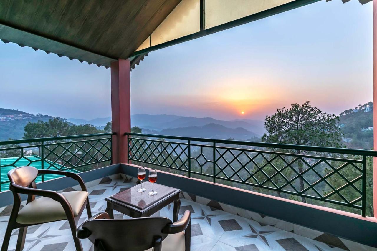 Stayvista At Cecil Cottages With Barbeque, Hill View Kasauli Eksteriør bilde