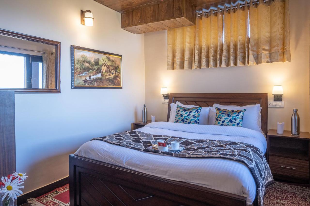 Stayvista At Cecil Cottages With Barbeque, Hill View Kasauli Eksteriør bilde